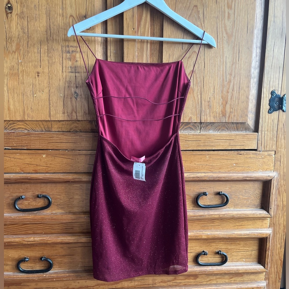 Misty Rose- gabby glitter mini dress wine                           Size- S